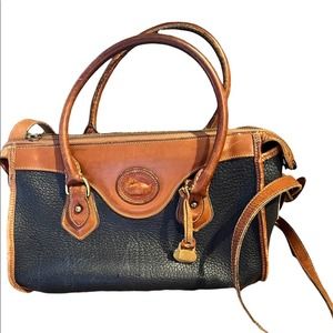 Vtg Dooney & Bourke Navy and Brown Pebbled Leather Crossbody Handle Handbag